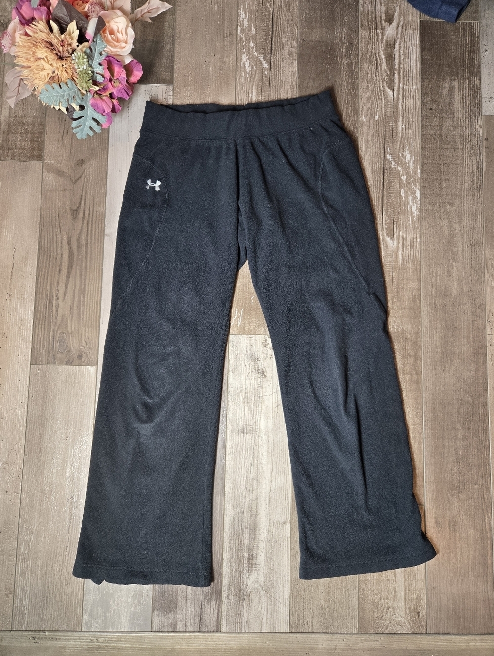 Under Armour Women's Black Fleece Sweatpants Joggers Size Small EUC